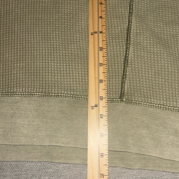 Urban Outfitters Women’s Cropped Hoodie Shirt Thermal Waffle Size XL Relaxed Fit - Picture 6 of 9